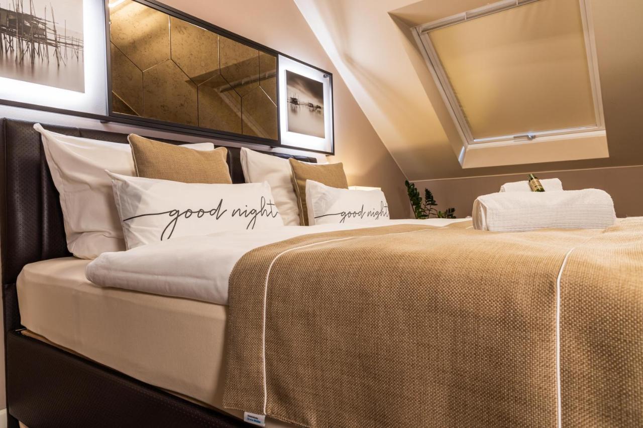 Deluxe Apartment Mit Tiefgarage In Naehe Messe-Bmw-Porsche-Dhl-Flughafen-Flugzeugwerk Der Deutsche Aircraft Leipzig Bagian luar foto